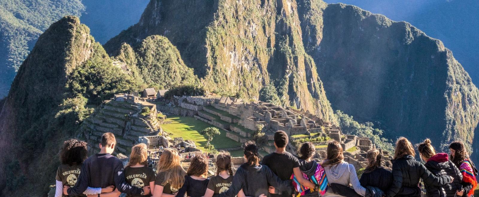 Volunteers on a global gap year visit Machu Picchu on a weekend trip in Peru.